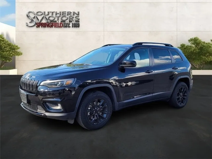 2023 Jeep Cherokee Altitude Lux photo 1