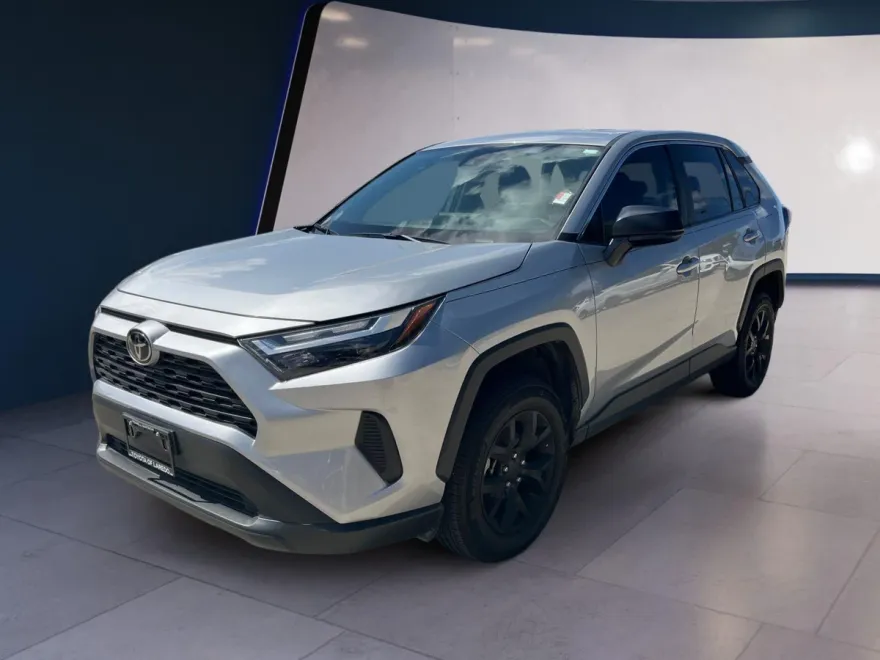 2023 Toyota RAV4 LE photo 1
