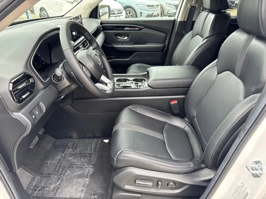2025 Honda Pilot EX-L photo 1