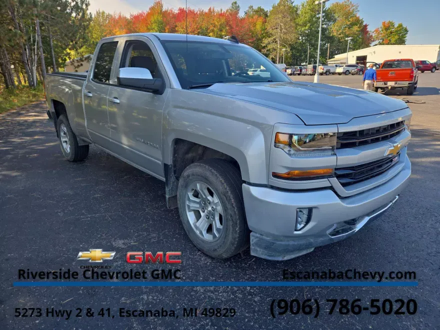 2019 Chevrolet Silverado LT photo 1