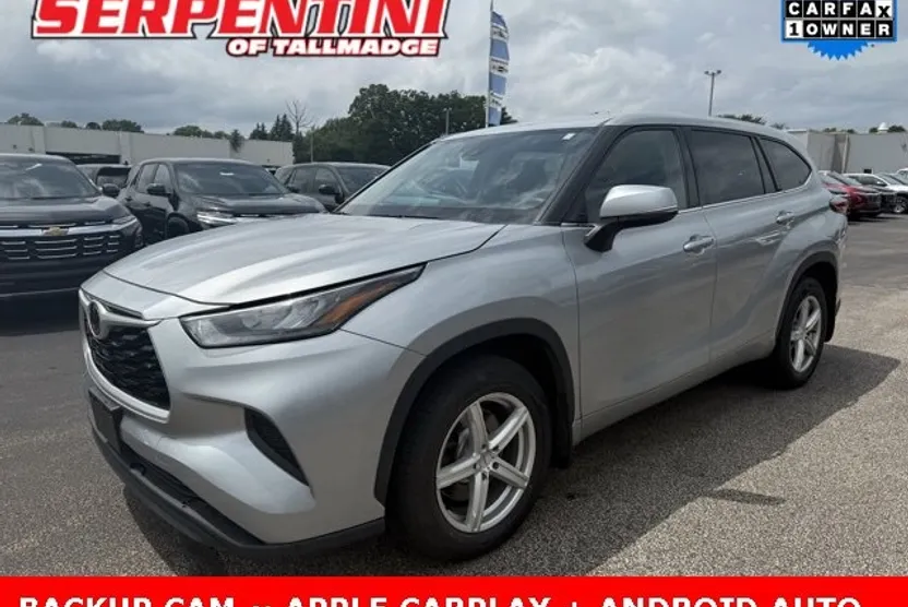 2020 Toyota Highlander L photo 1