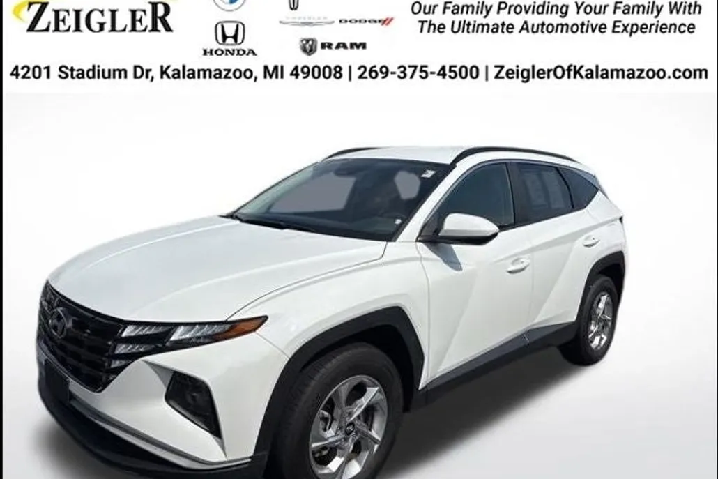 2024 Hyundai Tucson SEL photo 1