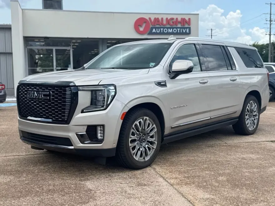 2023 Gmc Yukon XL Denali Ultimate photo 1