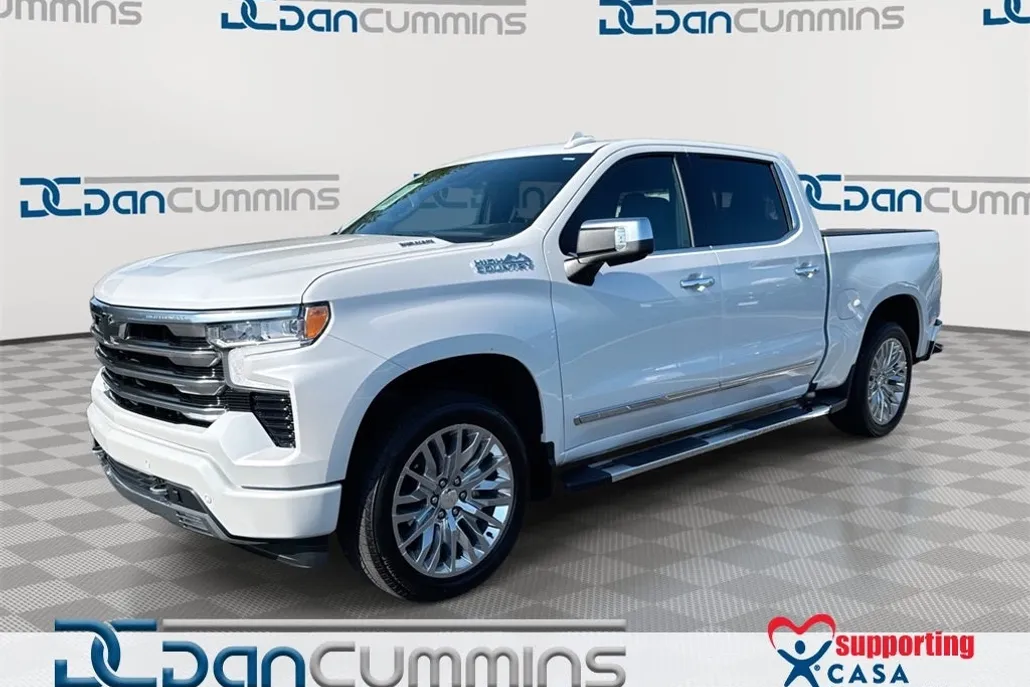 2024 Chevrolet Silverado 1500 High Country photo 1