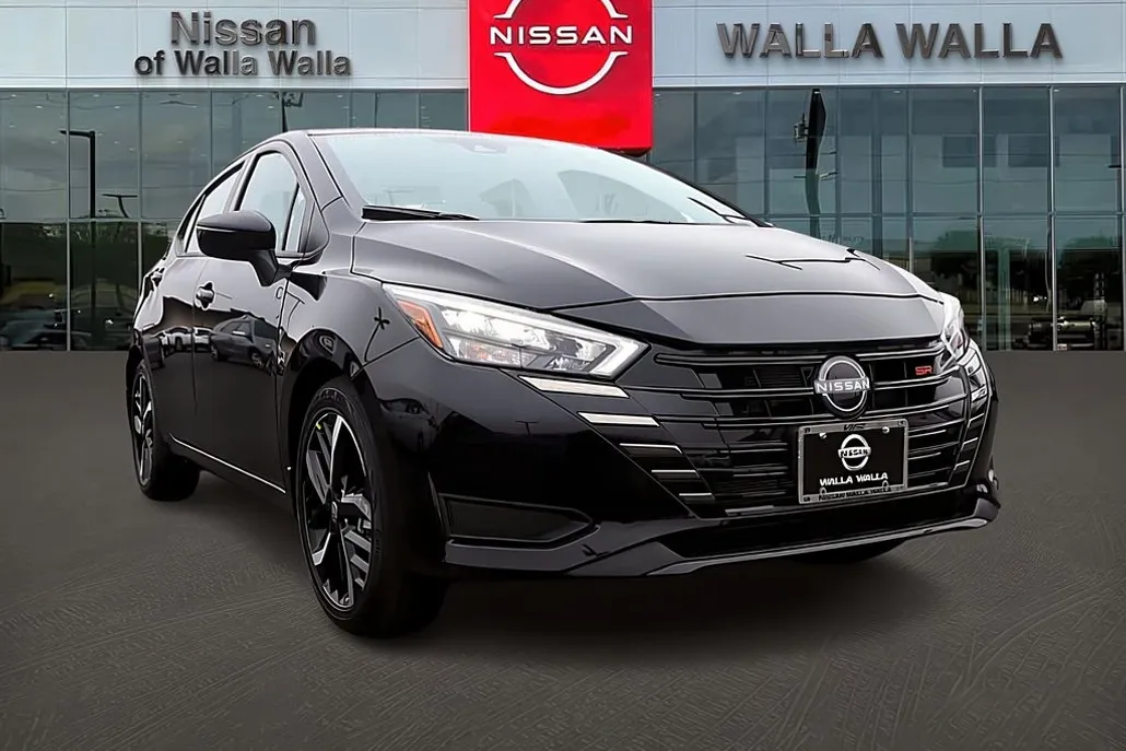 2025 Nissan Versa SR photo 1
