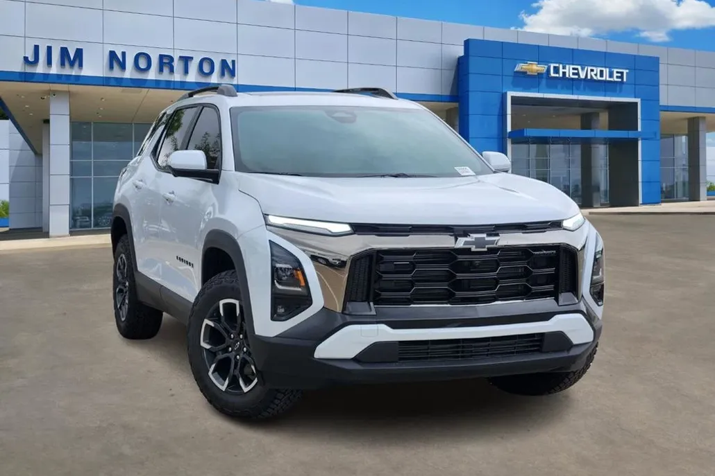 2026 Chevrolet Equinox ACTIV photo 1