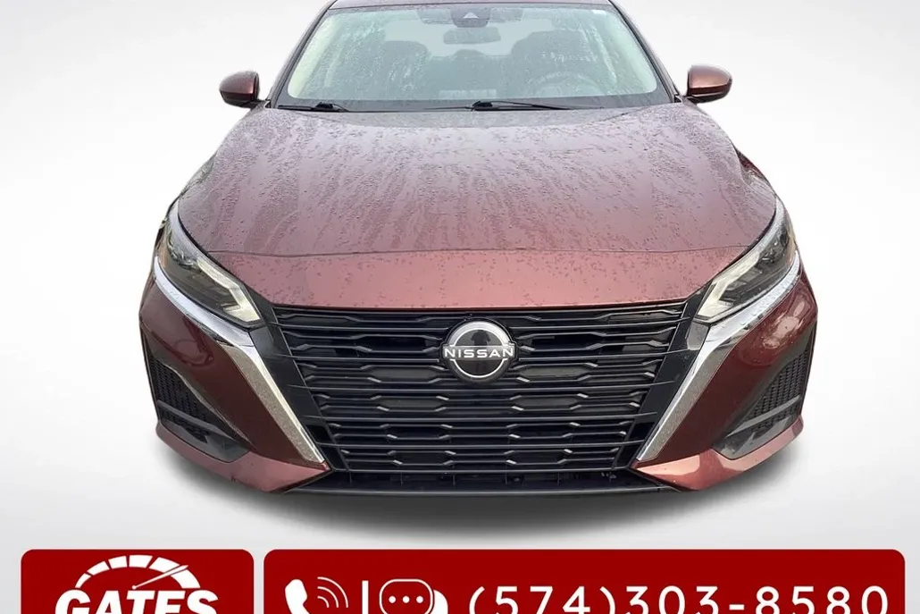 2023 Nissan Altima 2.5 SV photo 1