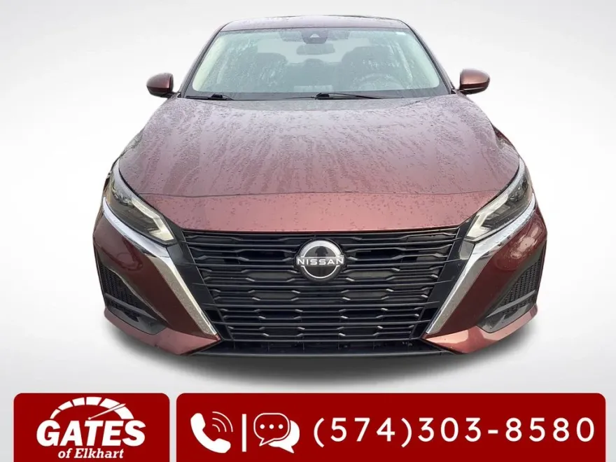 2023 Nissan Altima 2.5 SV photo 1