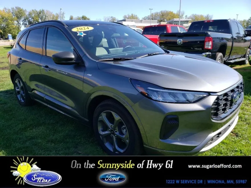 2024 Ford Escape ST-Line photo 1