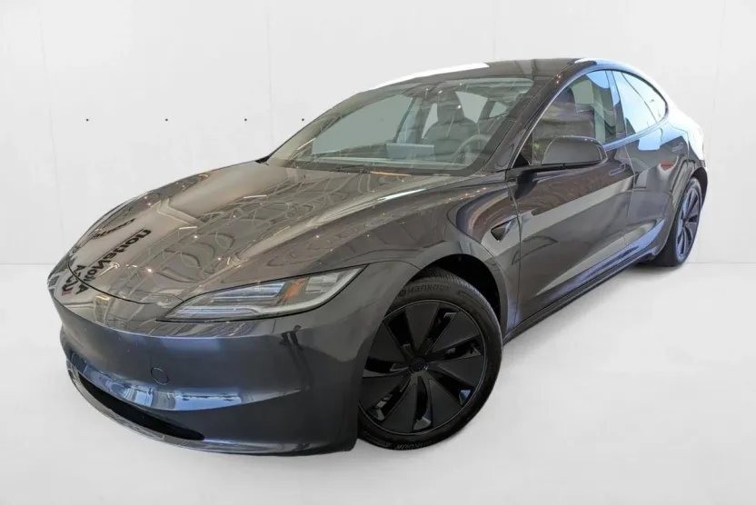 2024 Tesla Model 3 Long Range photo 1