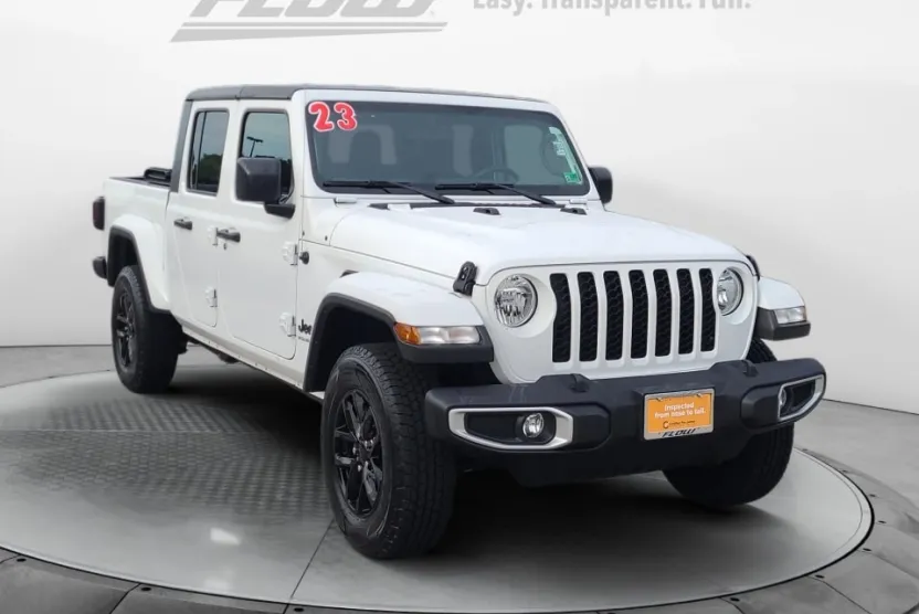 2023 Jeep Gladiator Sport S photo 1