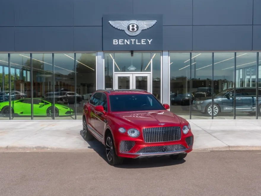 2023 Bentley Bentayga EWB photo 1