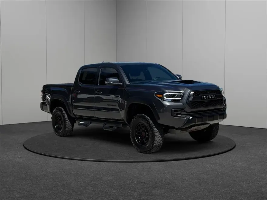 2022 Toyota Tacoma Double Cab TRD Pro photo 1