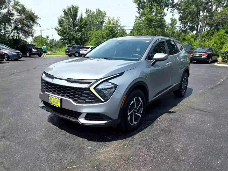 2023 Kia Sportage Hybrid LX photo 1