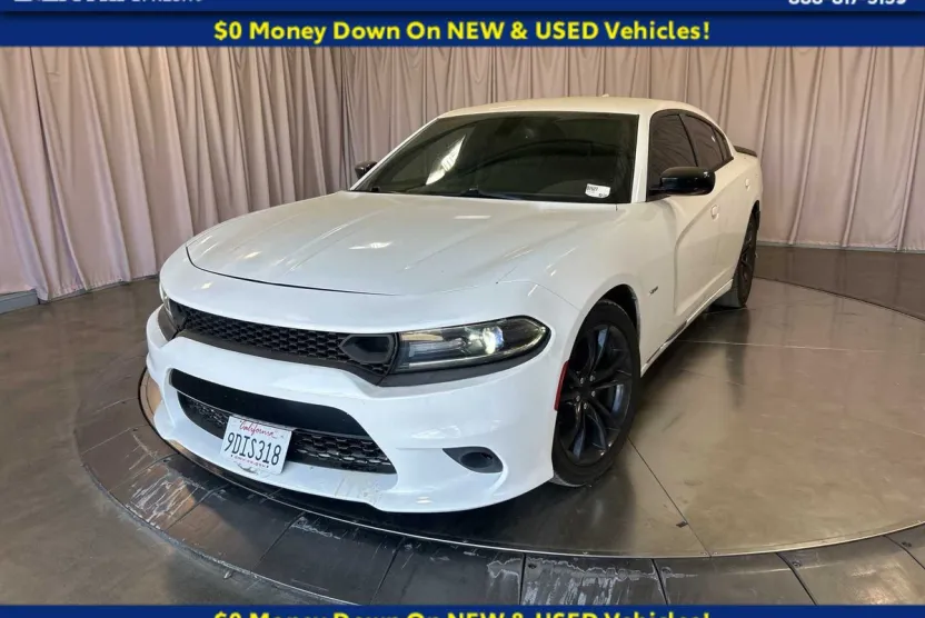 2016 Dodge Charger R/T photo 1