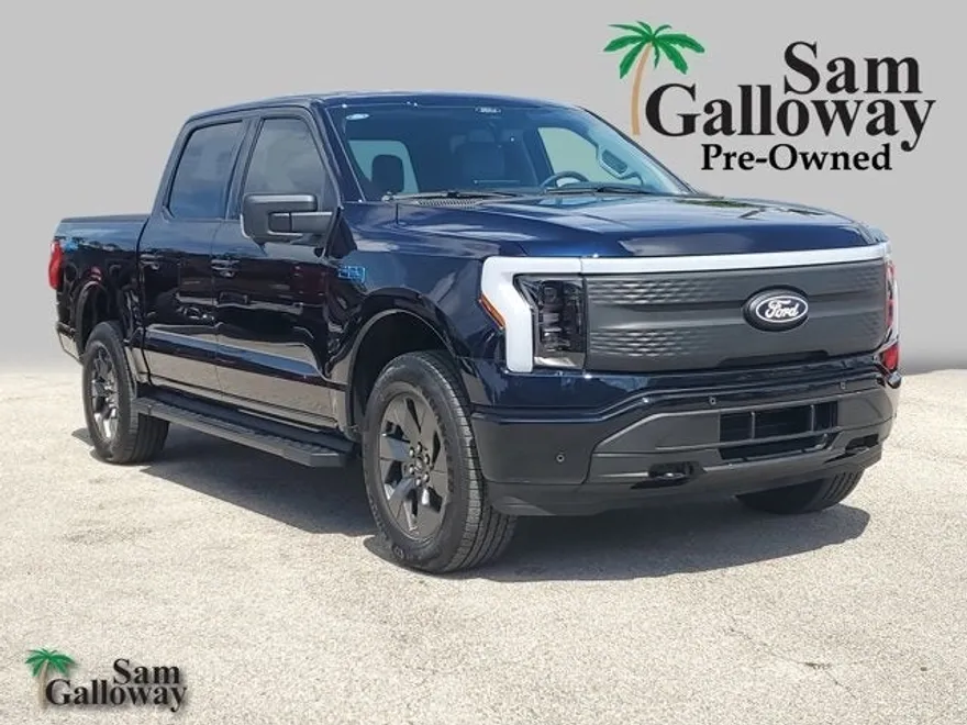 2025 Ford F-150 Lightning photo 1