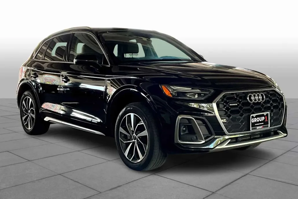 2022 Audi Q5 S line Premium photo 1