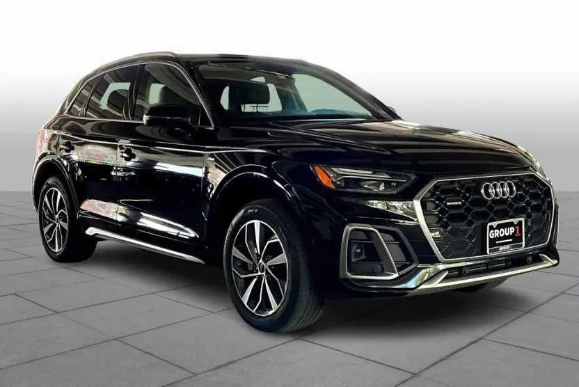 2022 Audi Q5 S line Premium photo 1