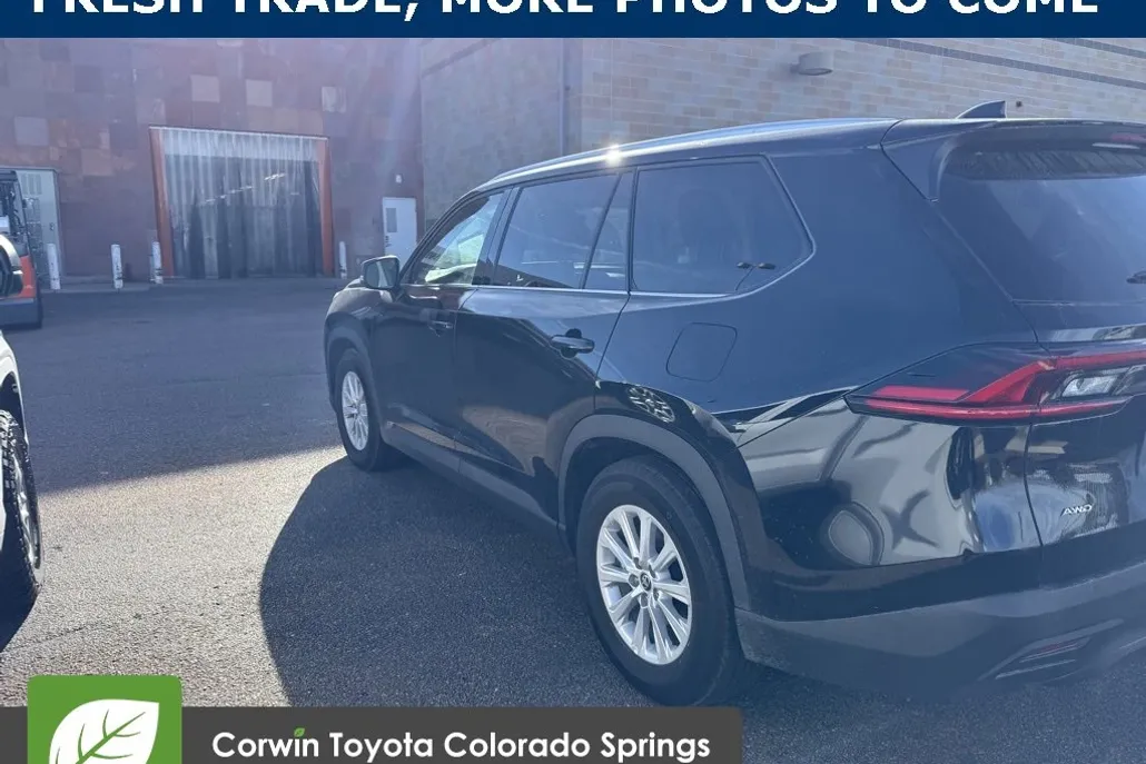 2025 Toyota Grand Highlander XLE photo 1