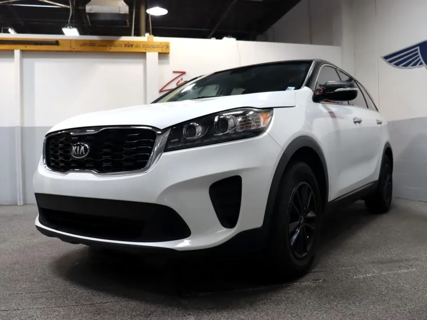 2020 Kia Sorento LX photo 1