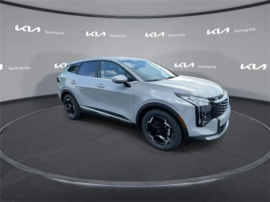 2026 Kia Sportage EX photo 1
