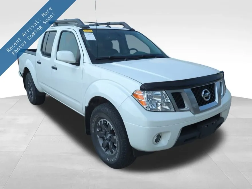 2020 Nissan Frontier PRO-4X Crew Cab photo 1