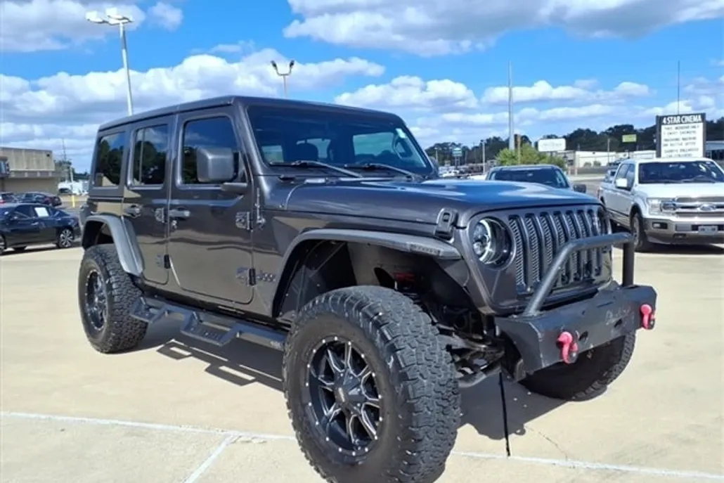 2020 Jeep Wrangler Unlimited Sport Altitude photo 1