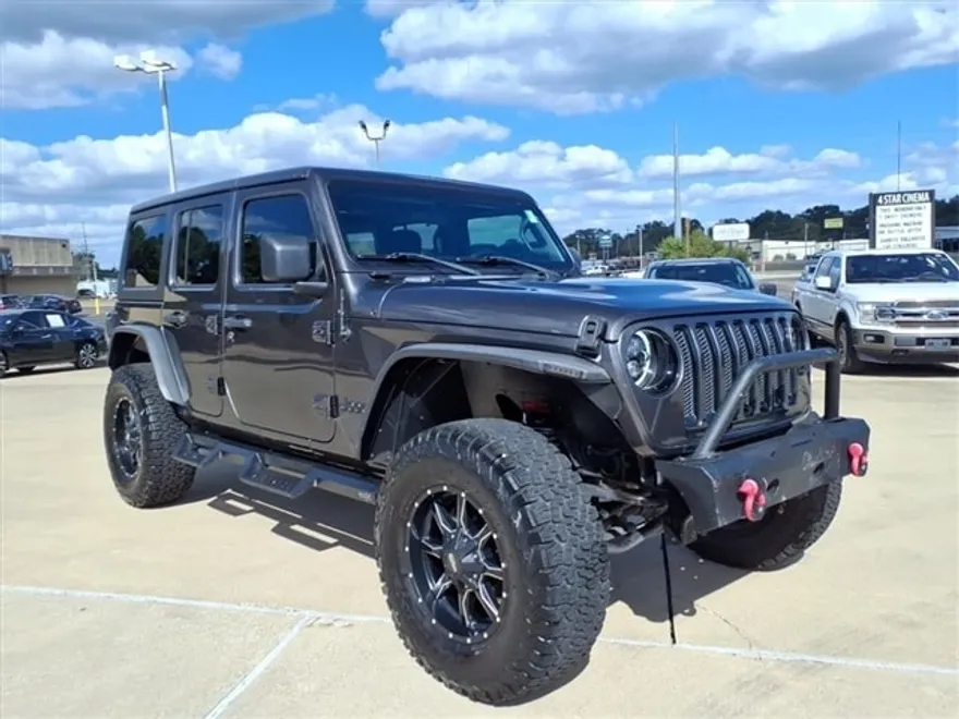 2020 Jeep Wrangler Unlimited Sport Altitude photo 1