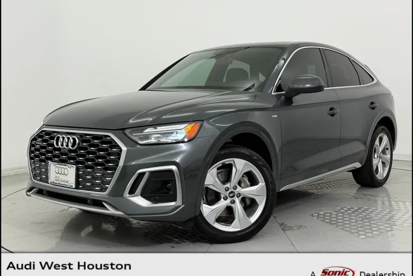 2021 Audi Q5 Sportback Premium Plus photo 1