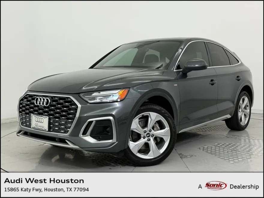 2021 Audi Q5 Sportback Premium Plus photo 1