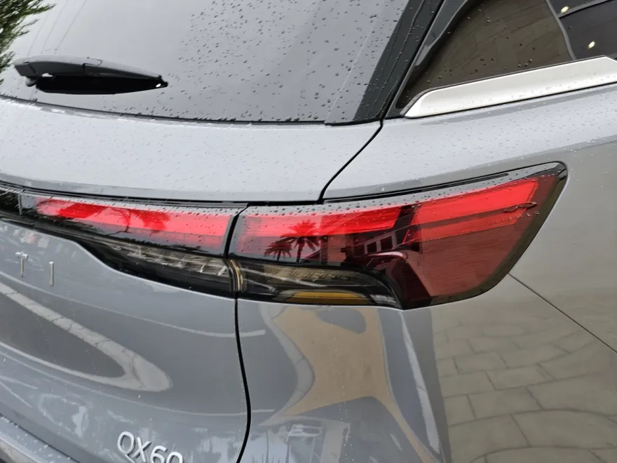 2026 Infiniti QX60 Luxe photo 1