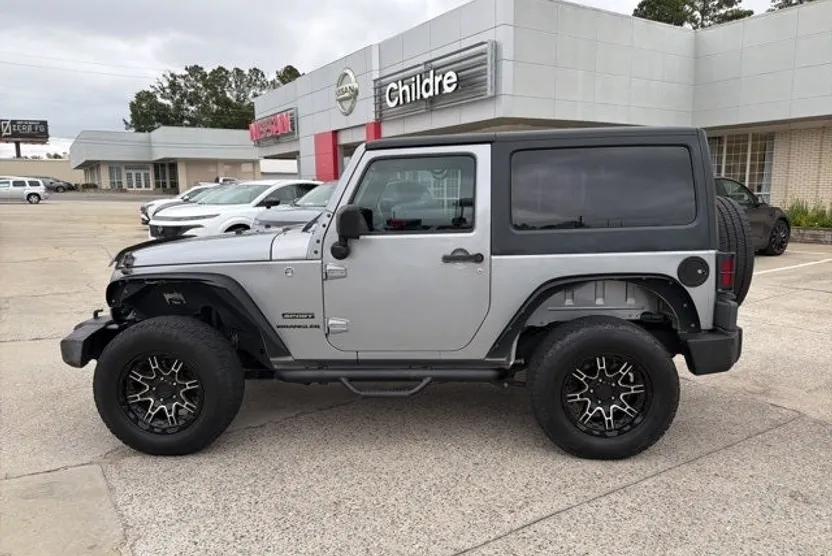2016 Jeep Wrangler Sport photo 1
