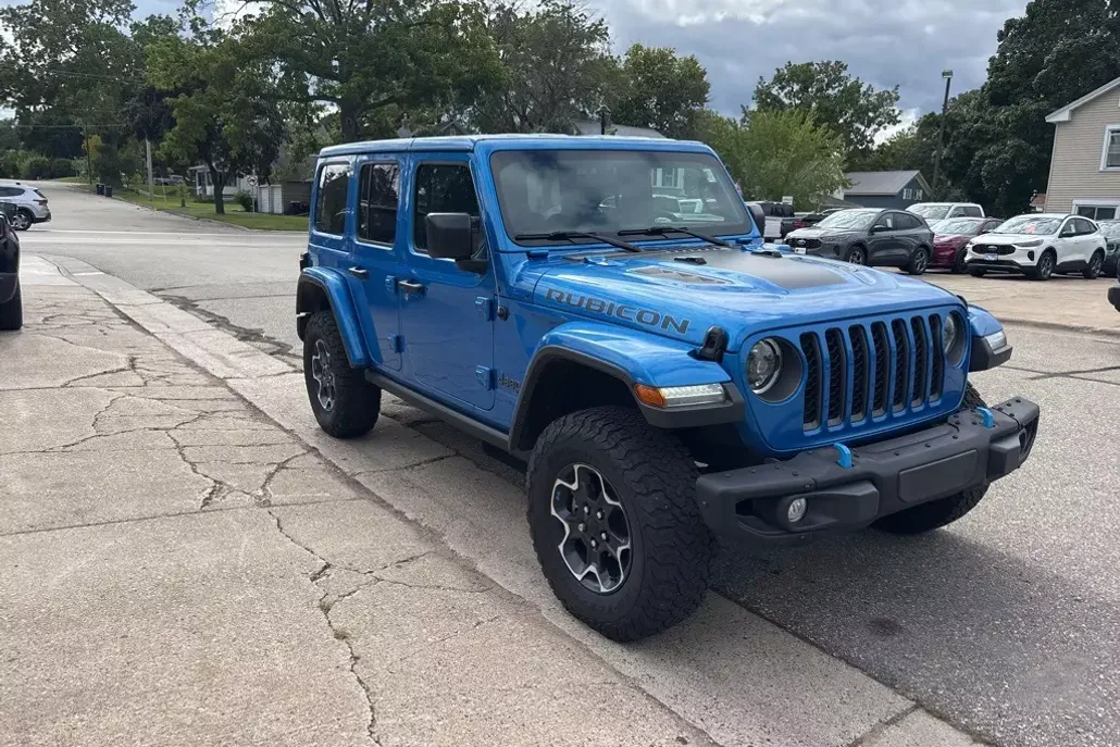 2023 Jeep Wrangler Rubicon 4xe photo 1