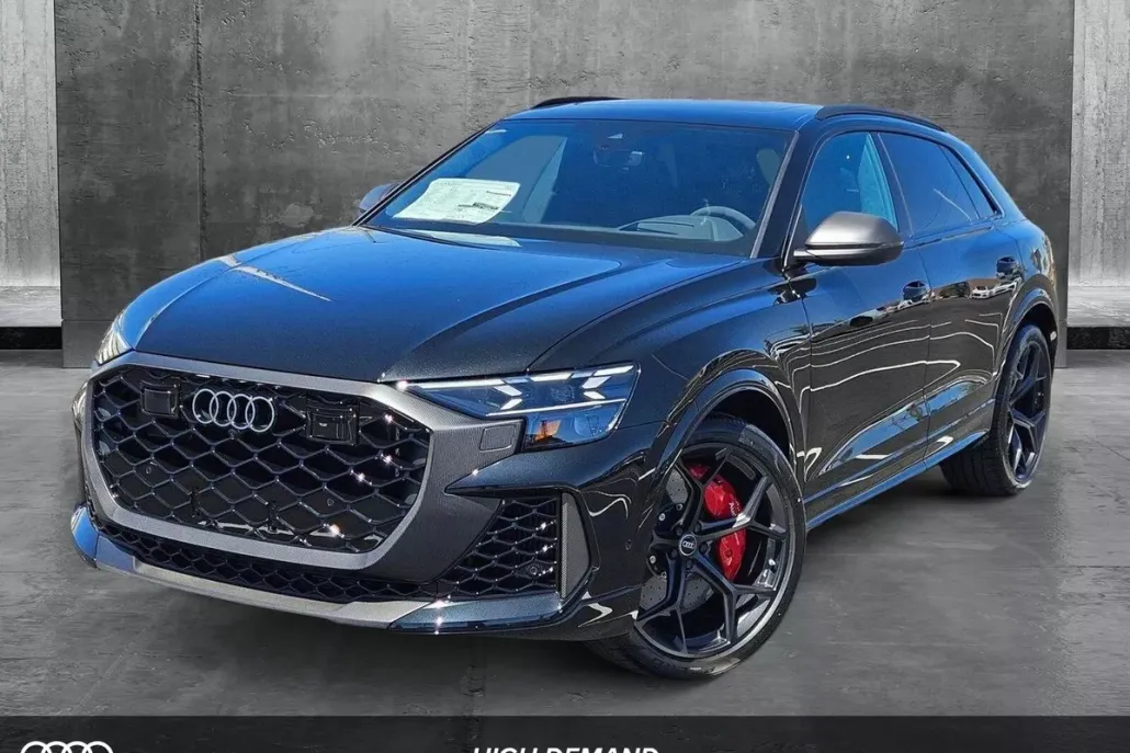 2025 Audi RS Q8 photo 1