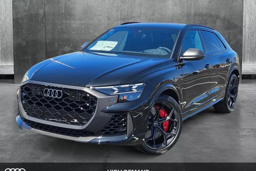 2025 Audi RS Q8 photo 1