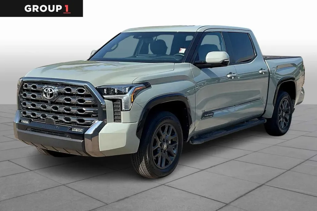 2025 Toyota Tundra Platinum photo 1