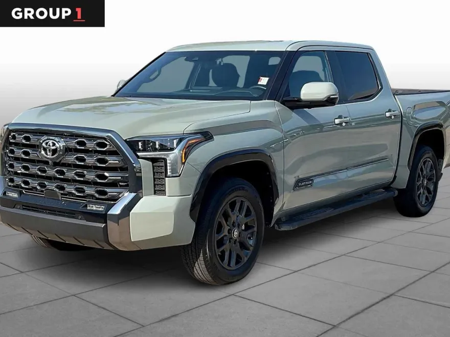 2025 Toyota Tundra Platinum photo 1