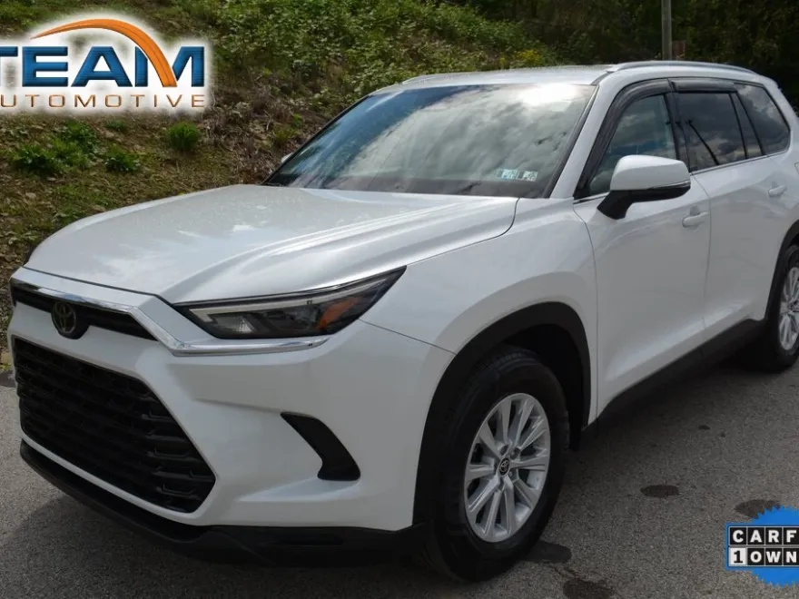 2024 Toyota Grand Highlander XLE photo 1