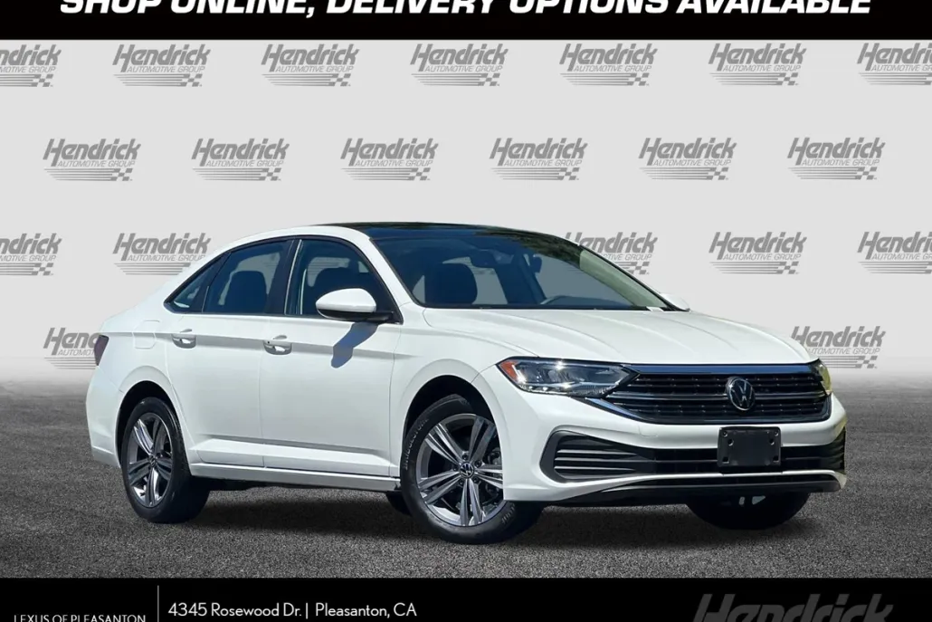 2023 Volkswagen Jetta SE photo 1