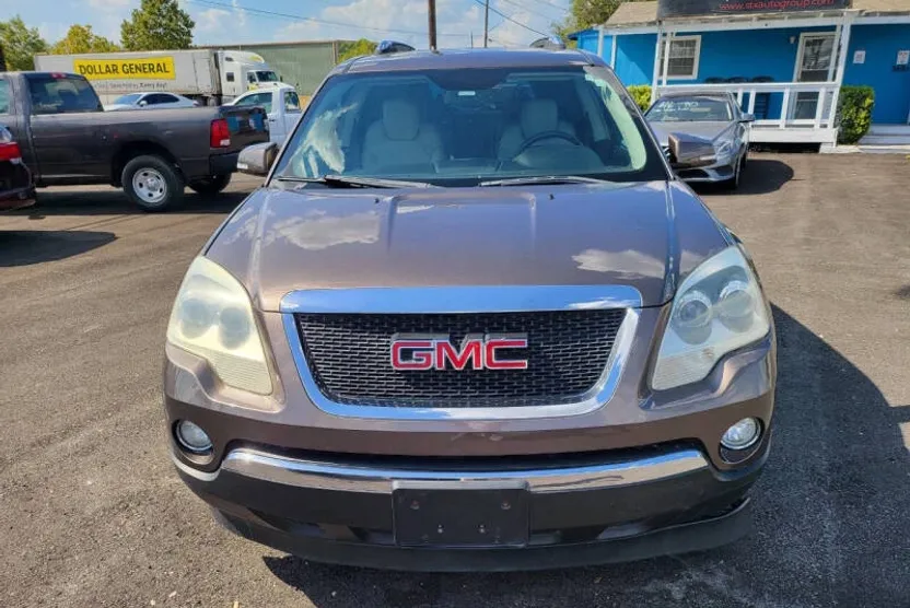 2008 Gmc Acadia SLT photo 1