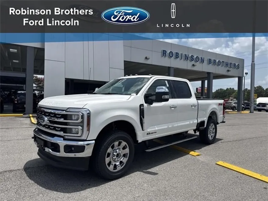 2025 Ford F-250 Lariat photo 1