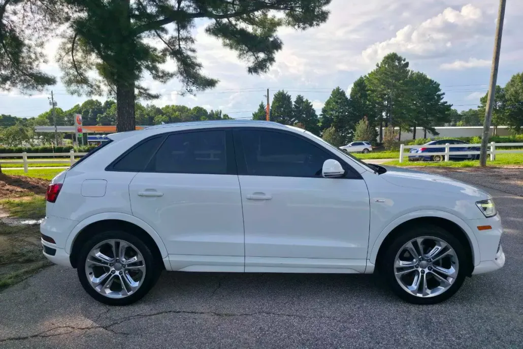 2018 Audi Q3 Premium photo 1