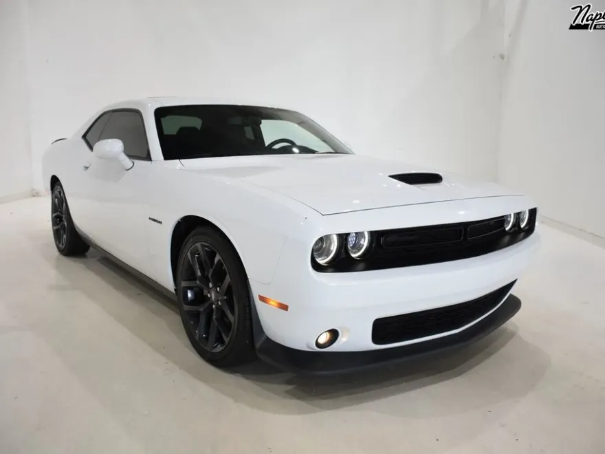2022 Dodge Challenger R/T photo 1