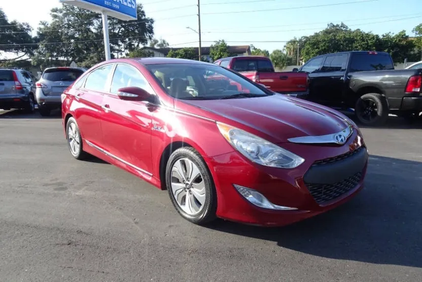 2015 Hyundai Sonata Hybrid photo 1