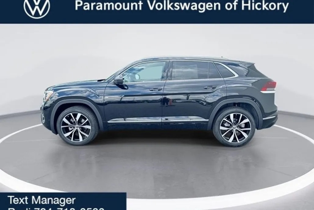 2025 Volkswagen Atlas Cross Sport SEL Premium R-Line photo 1