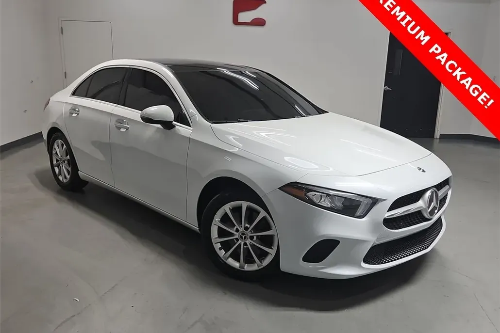 2019 Mercedes Benz A 220 photo 1