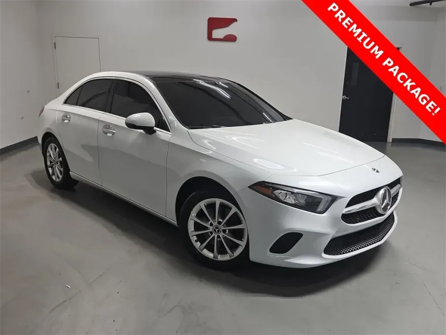 2019 Mercedes Benz A 220 photo 1