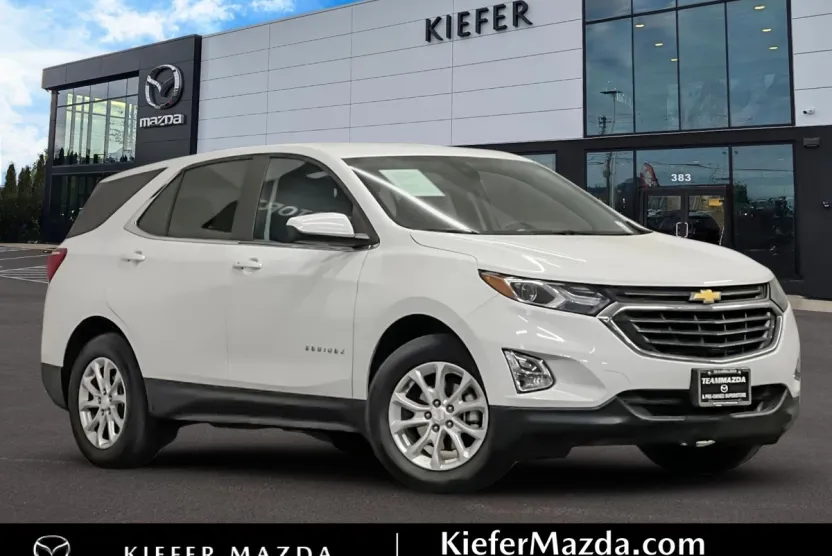 2021 Chevrolet Equinox LT photo 1