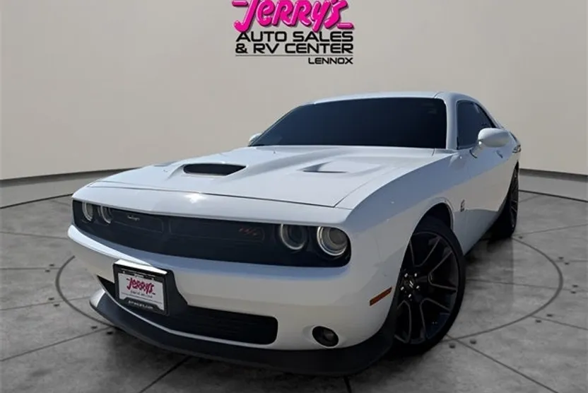 2021 Dodge Challenger R/T Scat Pack photo 1