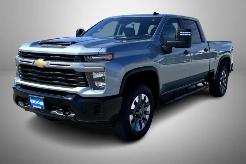 2024 Chevrolet Silverado 2500HD Custom photo 1